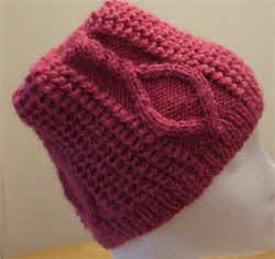 cable-hat-deep-pink