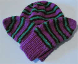 striped-purple-hat-set